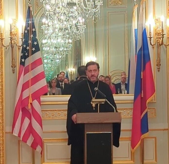Настоятель Николаевского собора принял участие в приеме по случаю Дня России