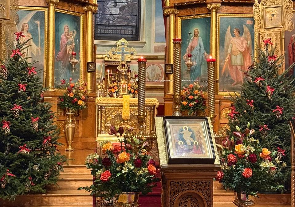 Управляющий Патриаршими приходами в США и Канаде провел встречу с участниками молодежной организации Патриаршего собора Нью-Йорка