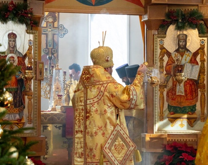 Архипастырь совершил Литургию и освящение новосооружённой часовни в Патриаршем имении в Пайн-Буш 