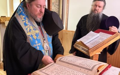 В канун празднования в честь Курской-Коренной иконы Божией Матери епископ Матфей совершил молебен в часовне на месте блаженной кончины святителя Иоанна (Максимовича)