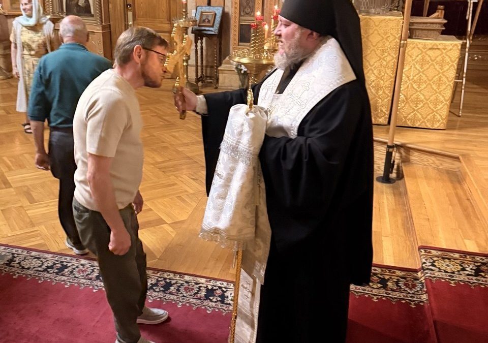 В канун дня памяти святителя Тихона Задонского епископ Матфей совершил молебное пение в Патриаршем соборе Нью-Йорка